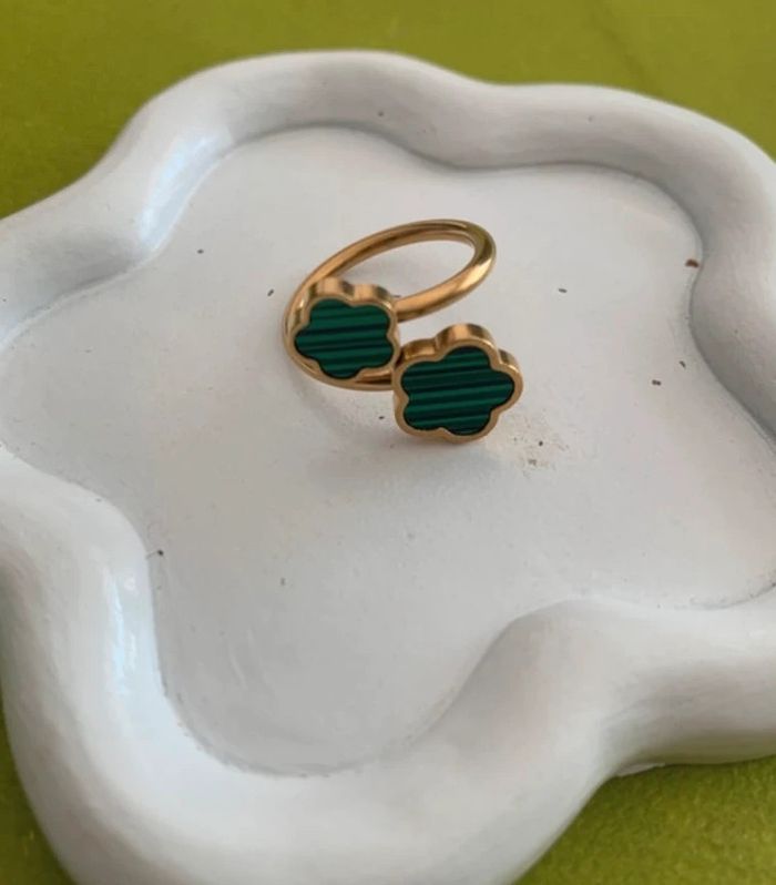 Bague trèfle vert en acier inoxydable doré 17 mm - photo numéro 6