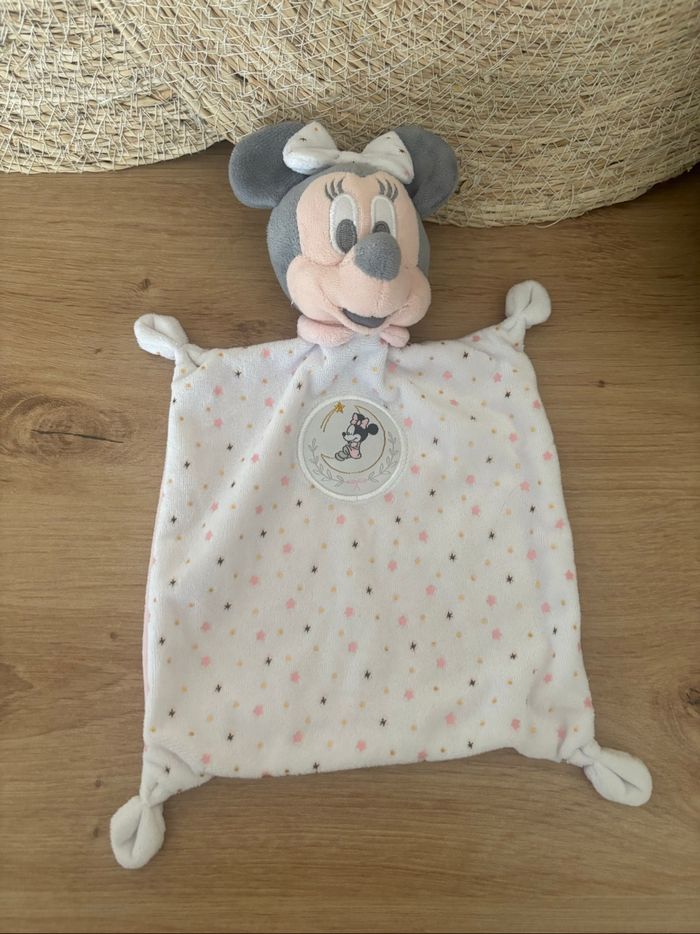 Doudou plat minnie rose blanc gris étoile Disney nicotoy