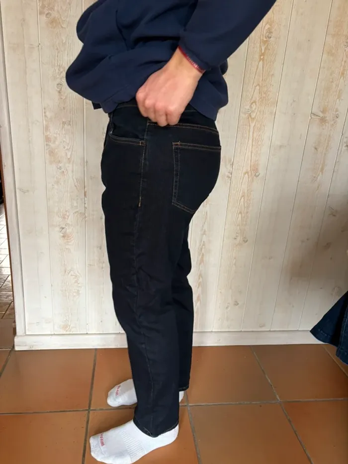 Jean neuf - photo numéro 2