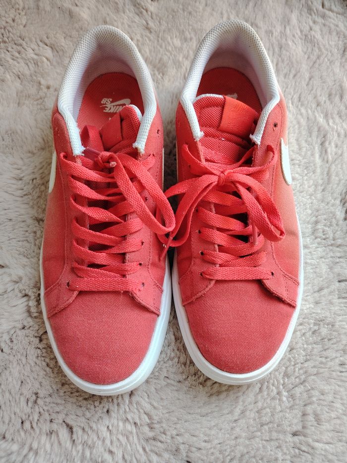 Basket Nike taille 42