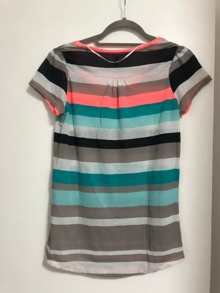 Superbe beau long t-shirt à rayures taille S - photo numéro 7