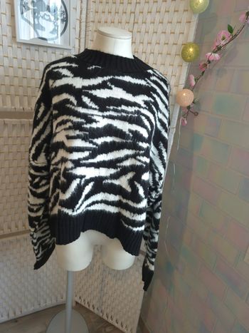🦓 joli pull en maille zébré noir & blanc  Boohoo femme T56