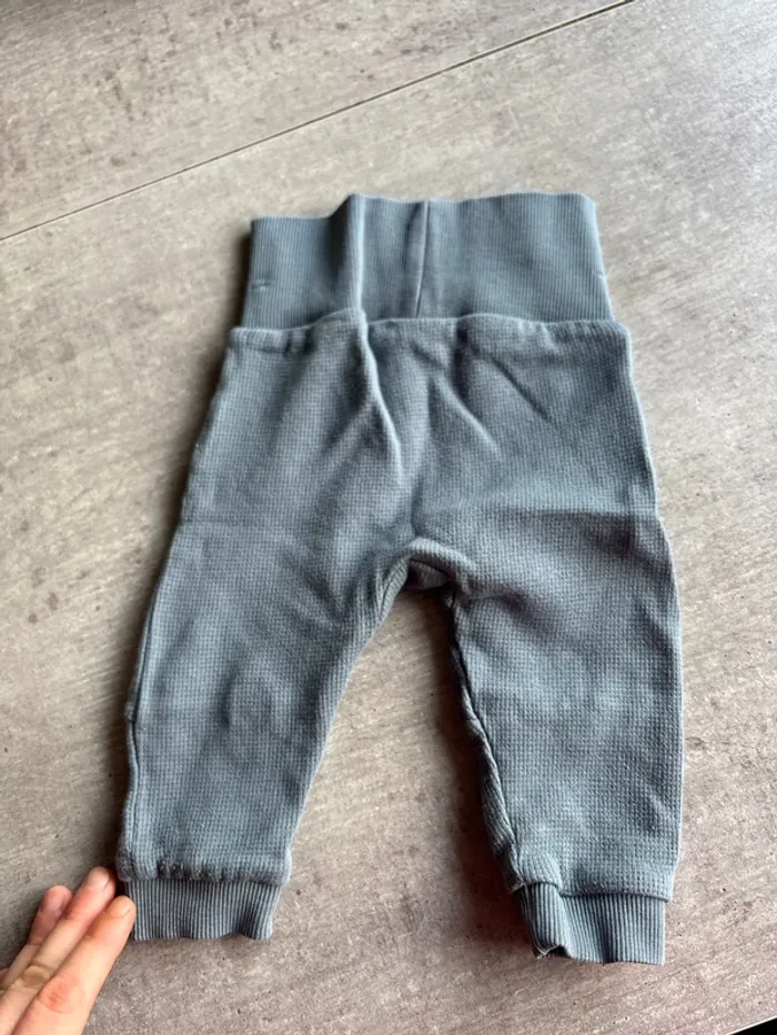 Pantalon 3 mois - photo numéro 3