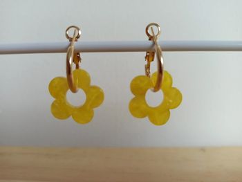 Boucles d'oreilles fleur jaunes