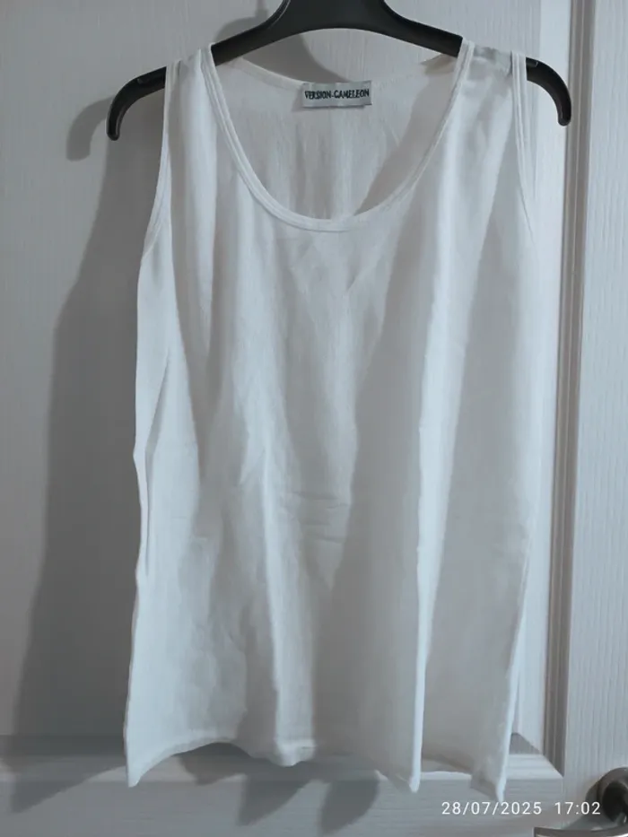 Tee shirt débardeur blanc cassé