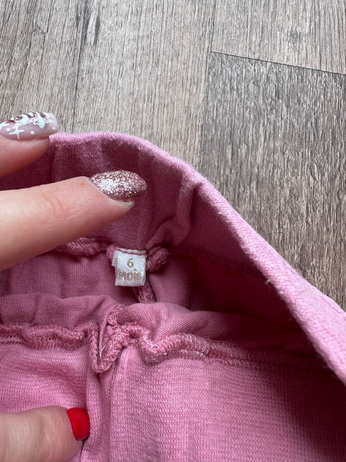 - Pantalon - 6 mois - Très bon état - photo numéro 2