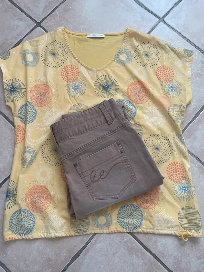 Magnifique lot de marque neuf en 42 , jeans blanche porte +tee Shirt Armand Thiery