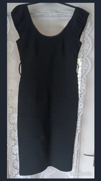 Robe noire, esprit fifties, vintage, spooky