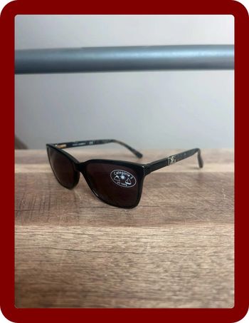 Lunette de soleil  Dolce&Gabanna noir logo doré