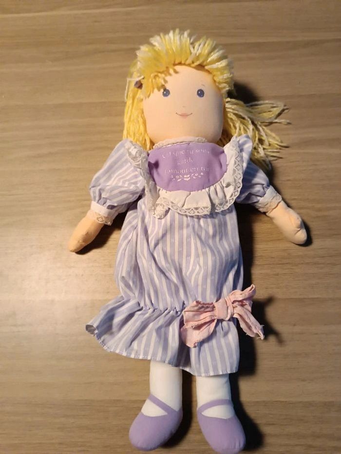 Poupée en tissus