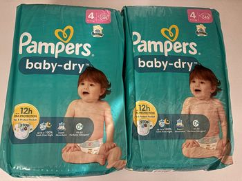 2 paquets couches Pampers taille 4 neuf 