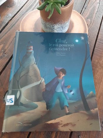 Chut, le roi pourrait t'entendre