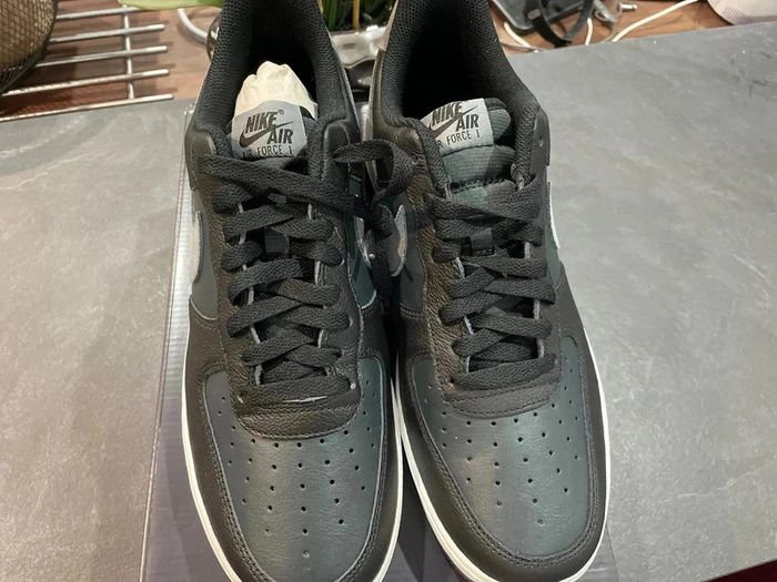 Basket Nike Air Force 1- Taille 44.5 - photo numéro 3