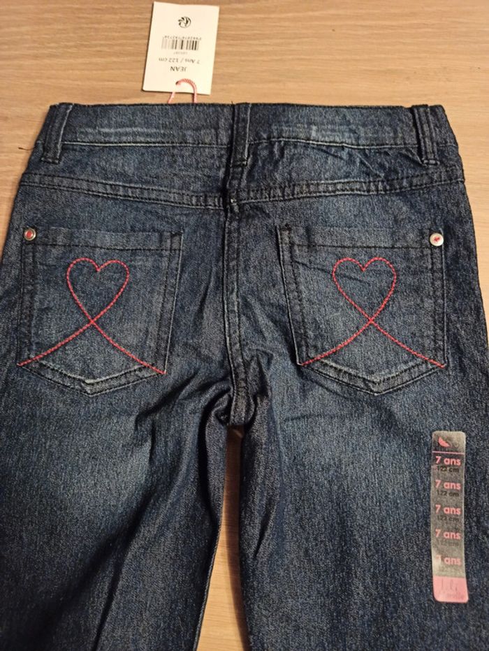 Jean neuf - photo numéro 2