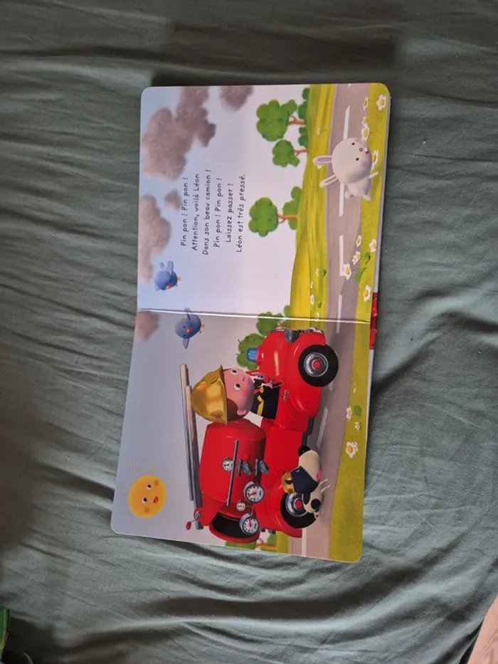 Livre ptit garçon le camion de Léon - photo numéro 5