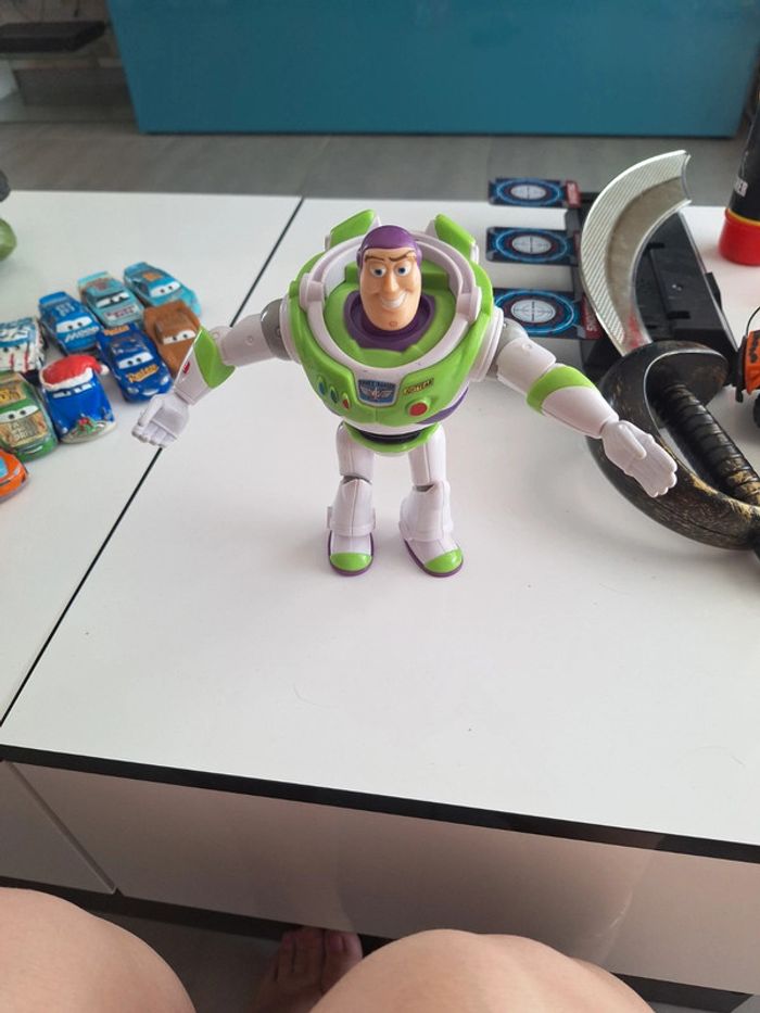 Figurine