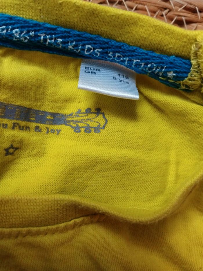 Tee-shirt et short Dinosaure, bon prix, 6 ans - photo numéro 5