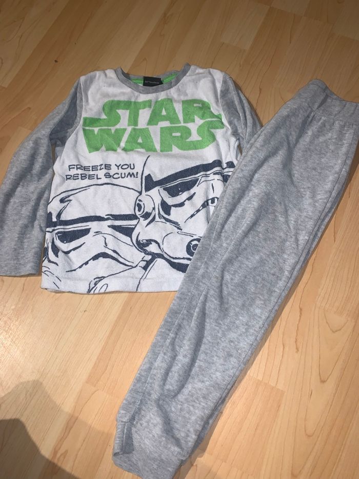 Pyjama velours star wars 6 ans