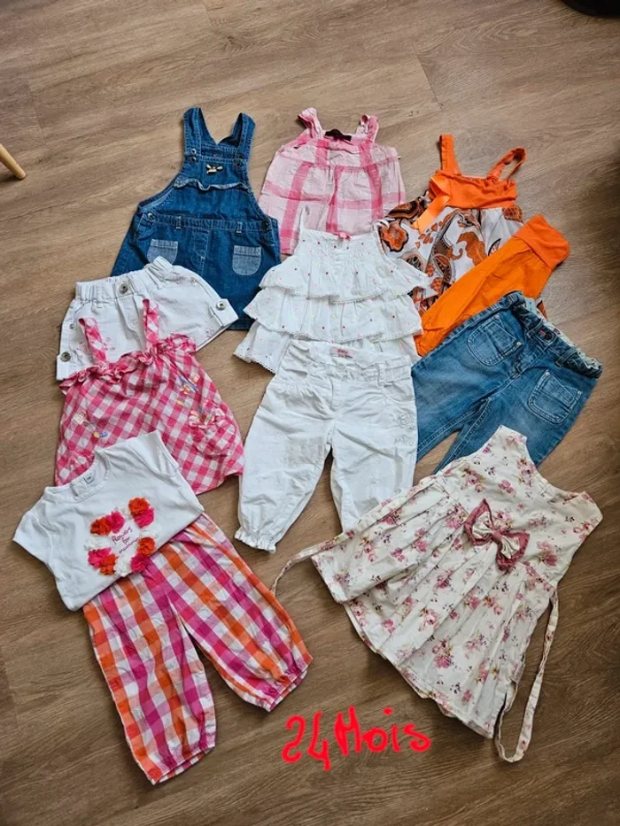 Lot de vêtements fille