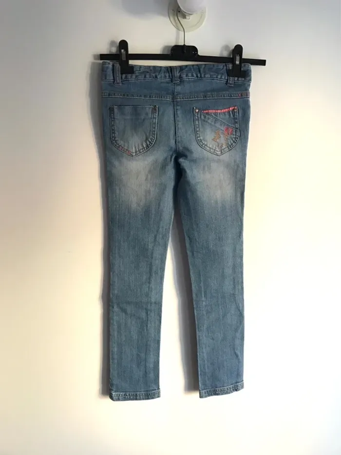 Jeans 8 ans à broderies étoilées - photo numéro 7