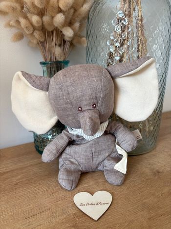 Éléphant Abbas lin 25 cm  
