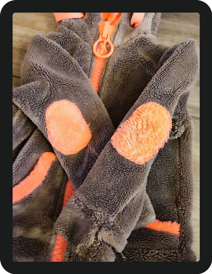 Veste moumoute avec capuche marron clair rose Nirvana Amazing Taille 5 ans - photo numéro 3