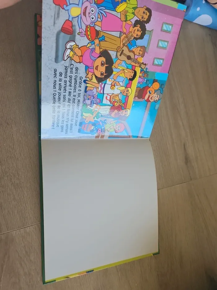 Livre dora l'exploratrice - photo numéro 4