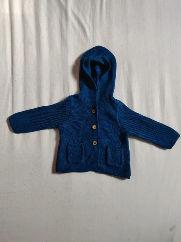 Gilet bébé Impidimpi bleu a capuche taille 6/9 mois