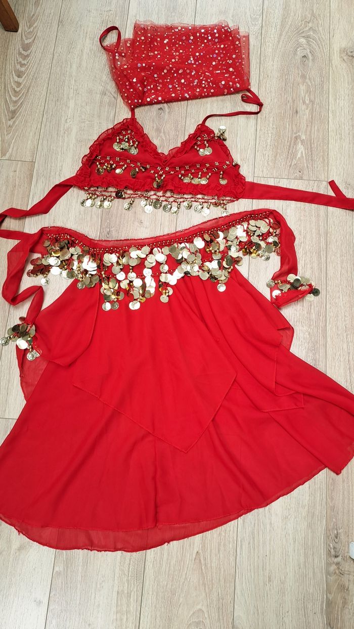 Ensemble danse orientale 6- 8 ans