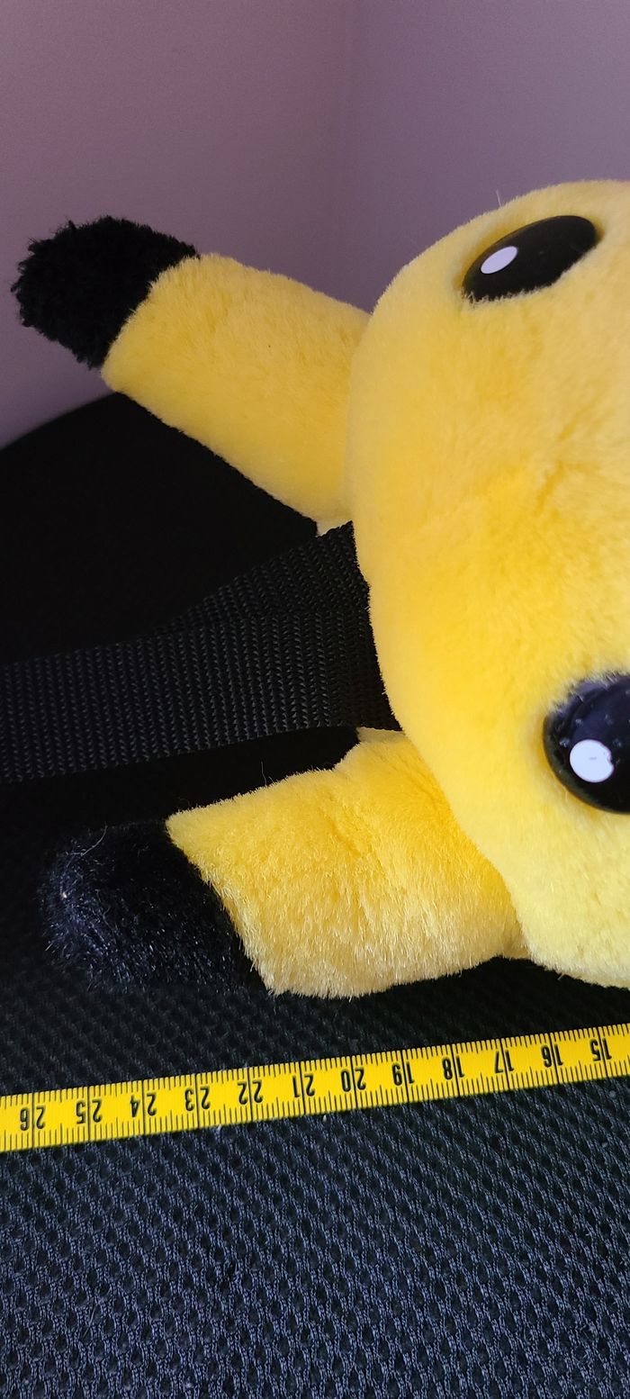 Peluche pikachu range console Nintendo ds ou autre - photo numéro 3