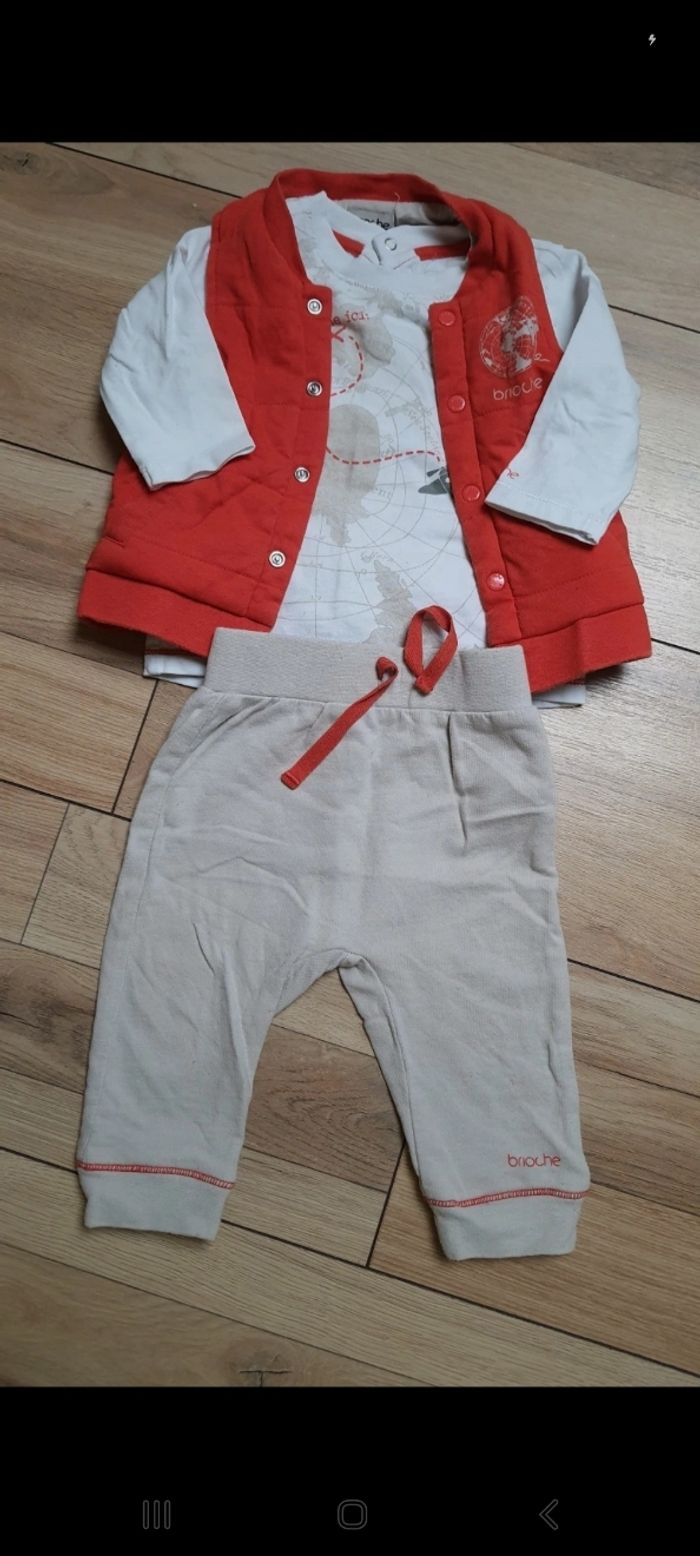 Lots de 3 ensembles bébé de 6mois en très bon état #lots_bébé #lots_ensembles #lots_garçon - photo numéro 2
