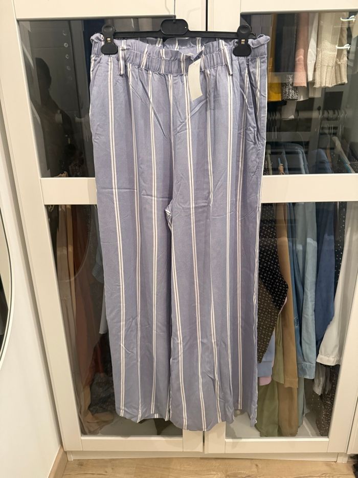 Pantalon moderne - photo numéro 3