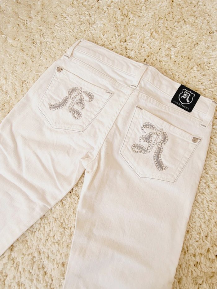 Jeans neuf - photo numéro 3