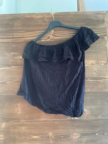 Top asymétrique noir