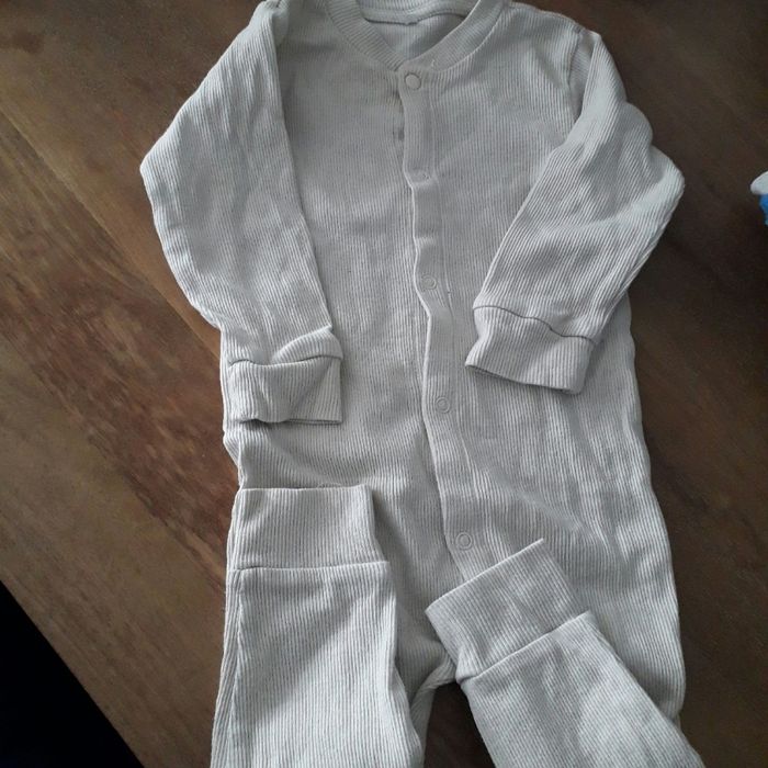 Ensemble en maille côtelé - photo numéro 2