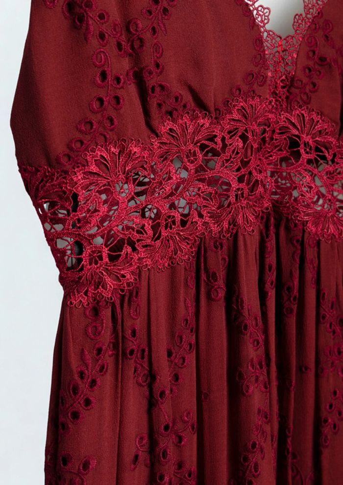 Robe rouge en broderie anglaise et dentelle• Red eyelet lace dress Zimmermann Taille 34 - photo numéro 5