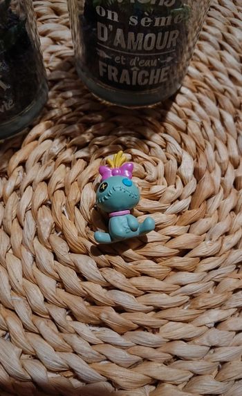 Mini figurine stich souillon