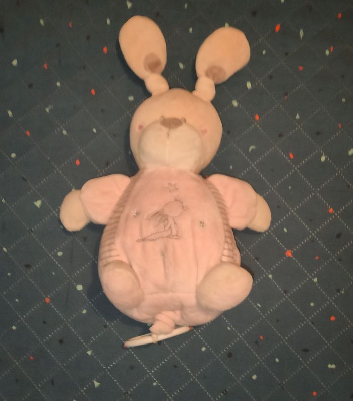Lapin musical doudou rose et beige - photo numéro 4