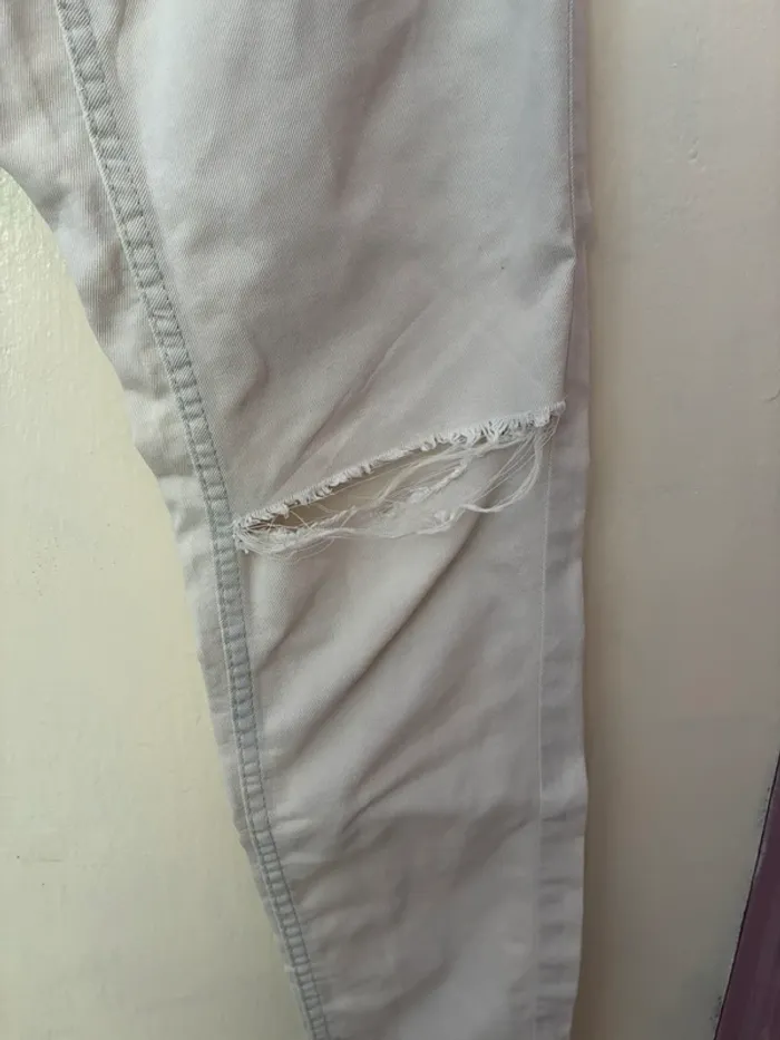 Jeans délavé dégradé troué, 12 ans, Gémo. - photo numéro 6