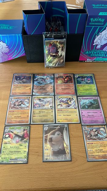 Pokémon - ETB EV9