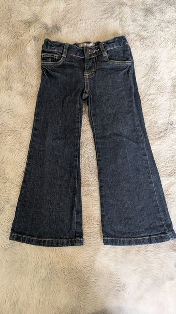 Pantalon Vynil Fraise (La Halle) taille 3 ans 