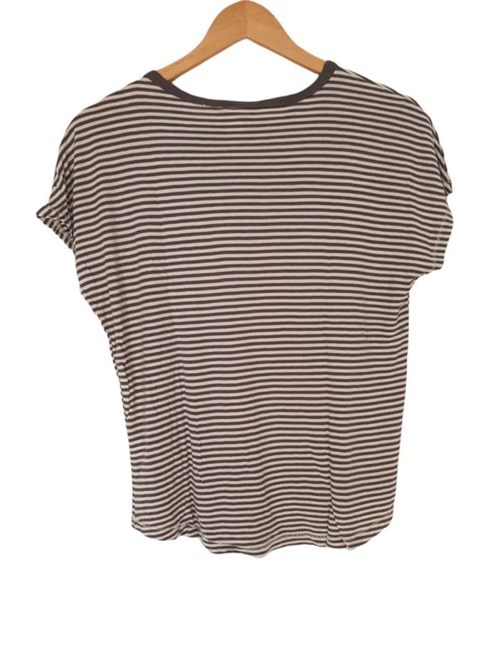 Tee-shirt manches courtes taille XS - photo numéro 2