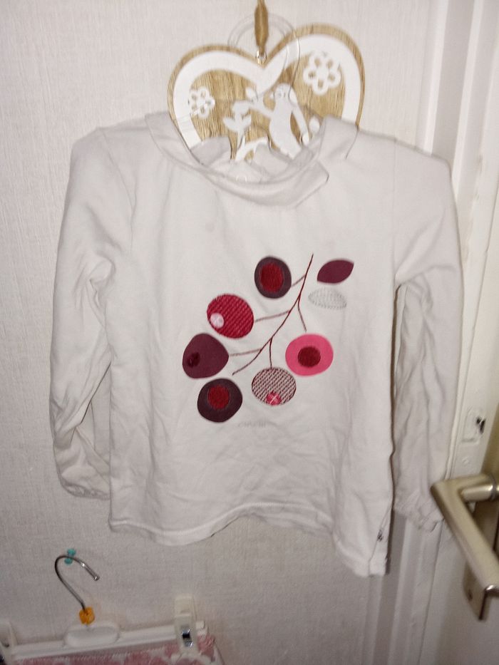 Lot mi saison été bébé fille obaibi 24 mois, robe, pulls, culotte - photo numéro 5