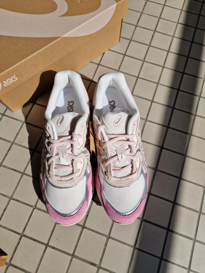 Asics Gel NYC - Strawberries Cream 42 - photo numéro 2