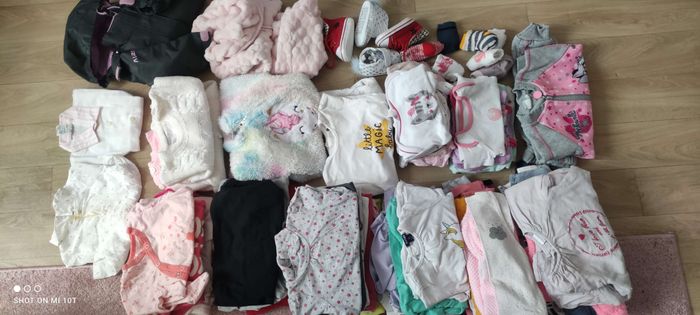 Lot de vêtements bébé fille - photo numéro 2