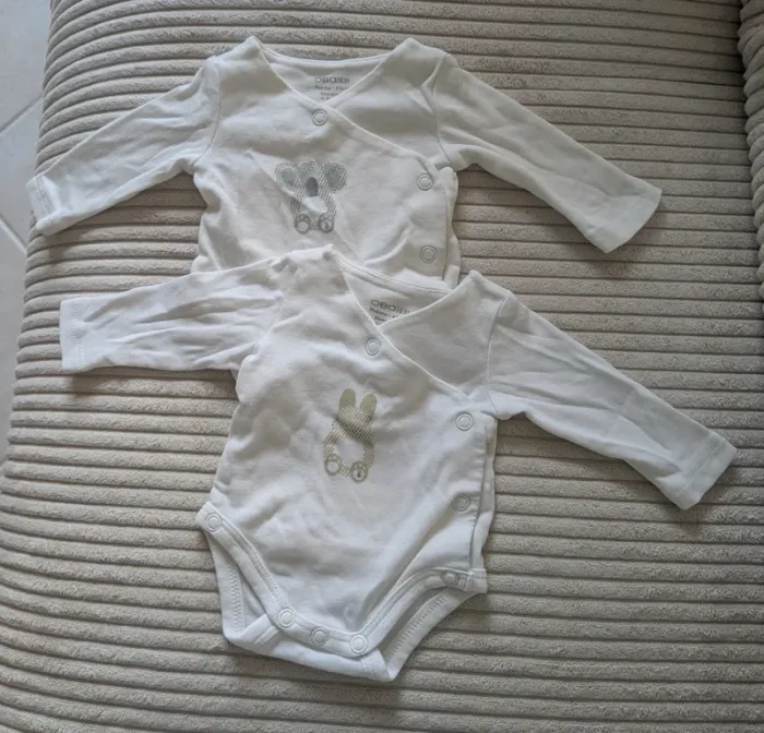 lot 2 bodies neuf Prématuré