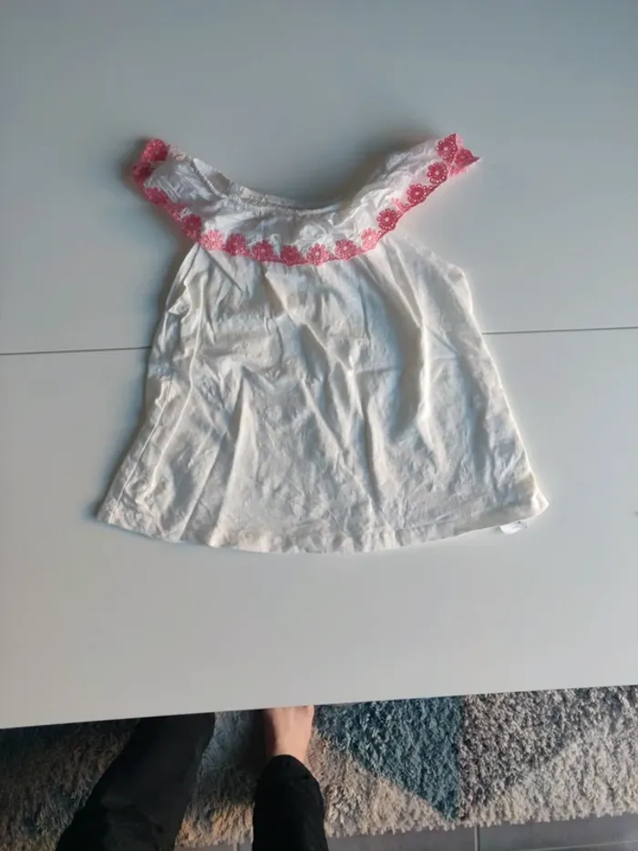 Tee shirt sans manches 3 ans