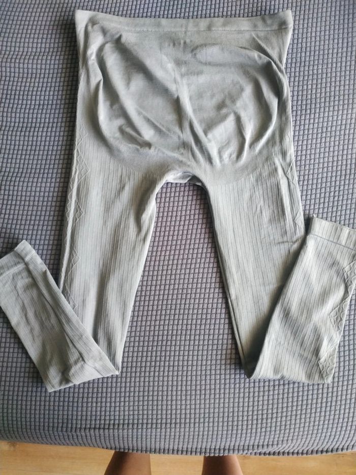Legging femme enceinte - photo numéro 3