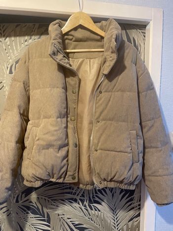 Manteau chaud en velour côtelé marron clair taille 40