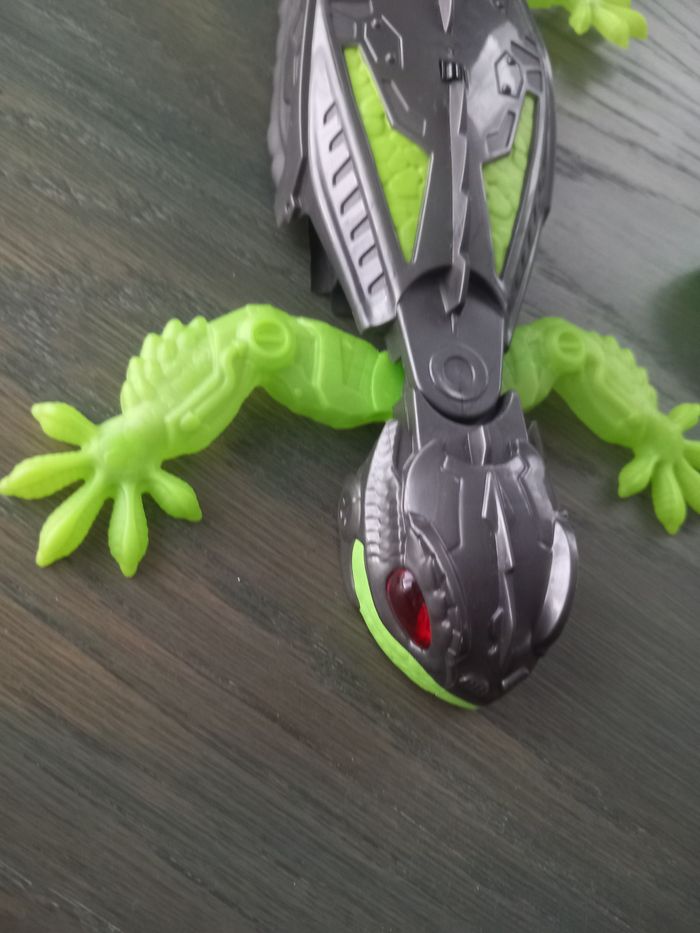 Spin Master gecko lexibook rampant sur les murs - photo numéro 2